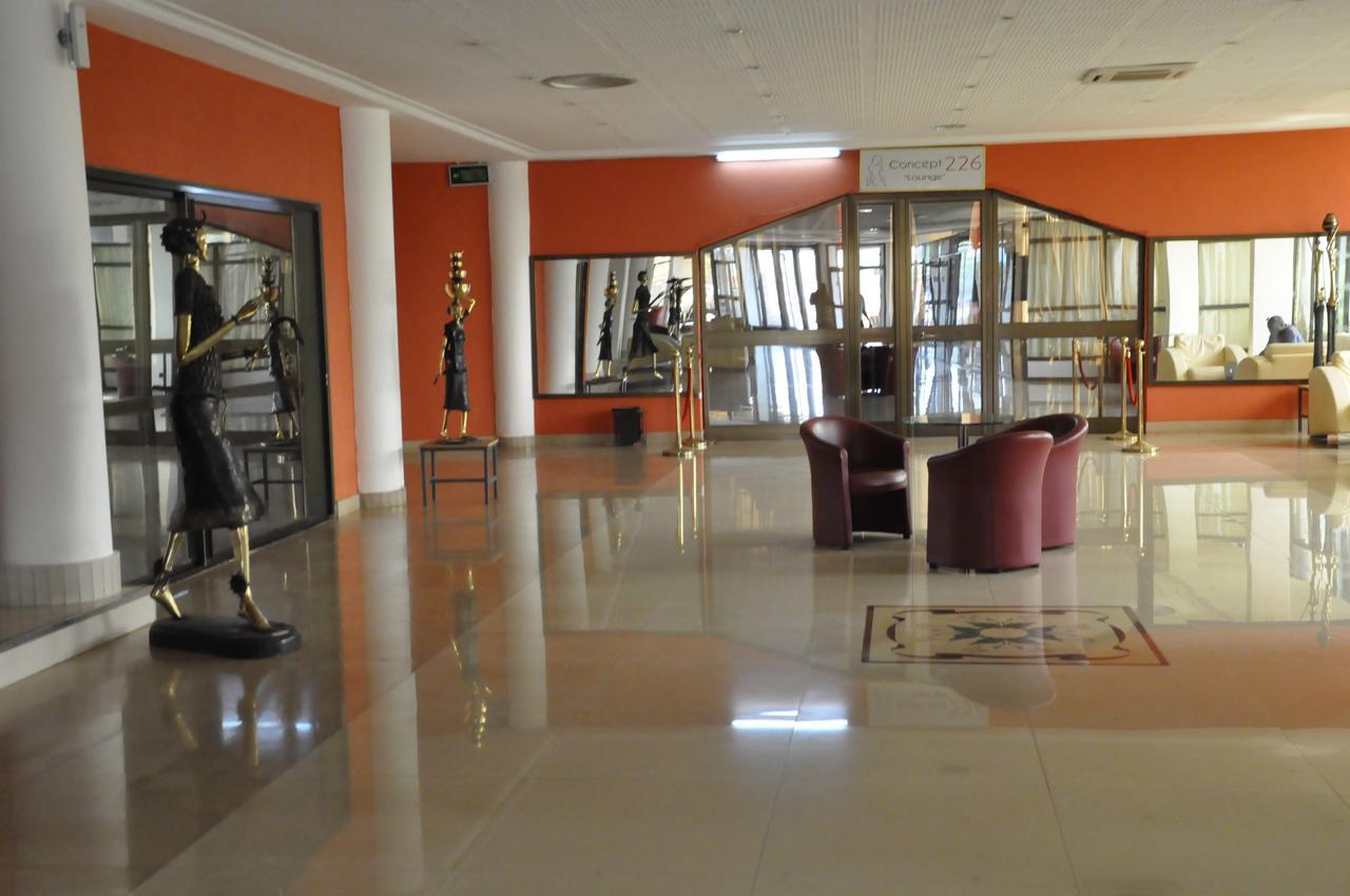 Palace Hotel Ουαγκαντουγκού Εξωτερικό φωτογραφία